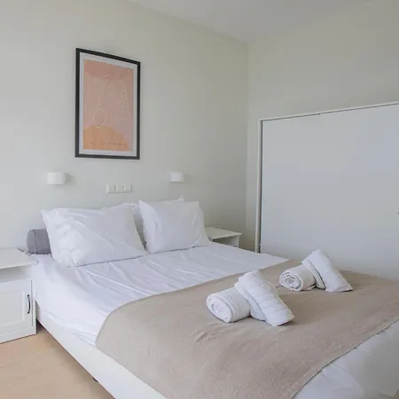 Thea Apartament *